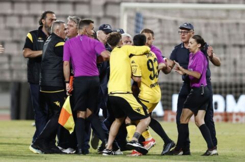 «Η Φραπάρ χρειάστηκε τη βοήθεια της αστυνομίας για να φύγει από το γήπεδο»: Τα ξένα ΜΜΕ για τα επεισόδια στο Παναθηναϊκός – Άρης