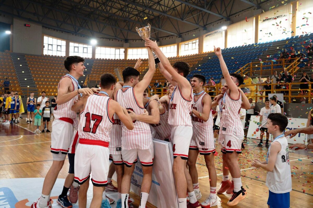 Πρωταθλητής και στους Παίδες ο Ολυμπιακός!