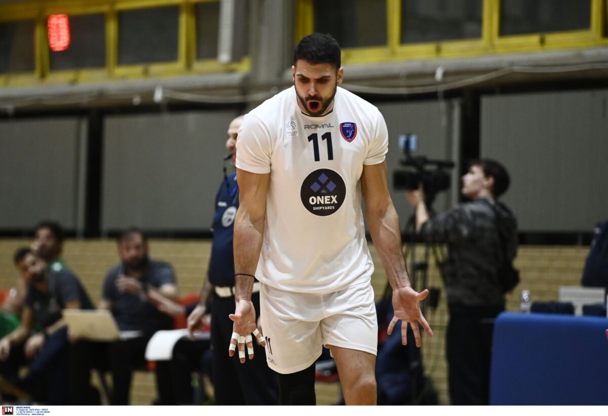 Συνεχίζει στον Φοίνικα Σύρου ο Άκης Ασπιώτης