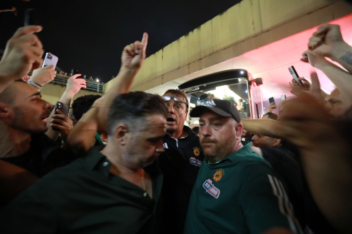 «Ένα ακόμα» – Το μήνυμα του Αταμάν και των παικτών στον κόσμο που έκανε τη νύχτα-μέρα στο ΟΑΚΑ