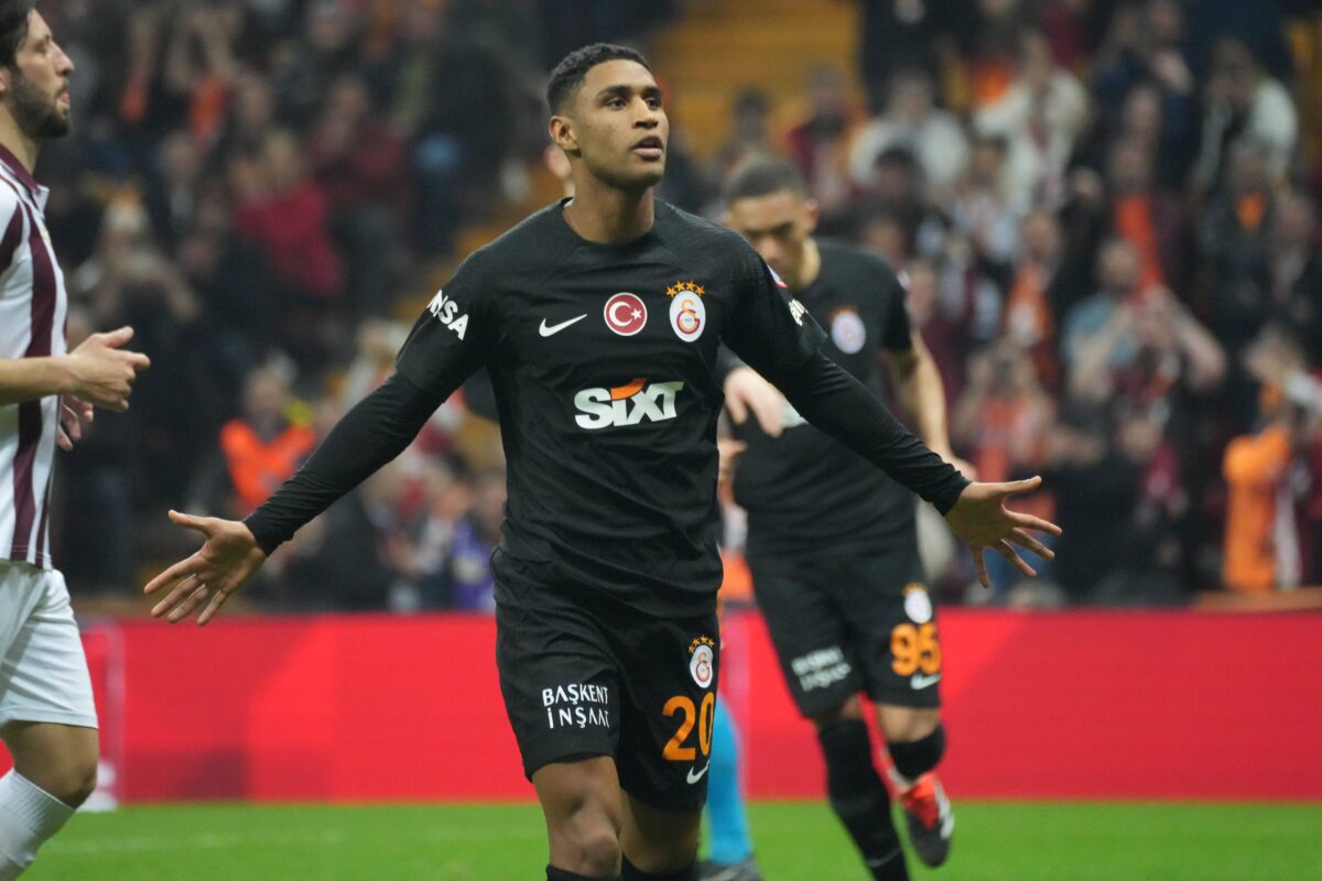 Στην Αθήνα για τον Παναθηναϊκό ο Τετέ – Η φωτογραφία από το αεροδρόμιο