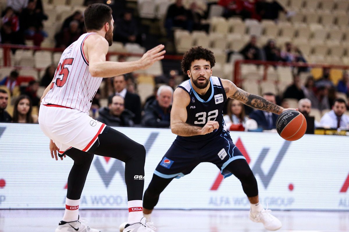Ο Κολοσσός υπογράφει νέο συμβόλαιο με τον Περάντες!