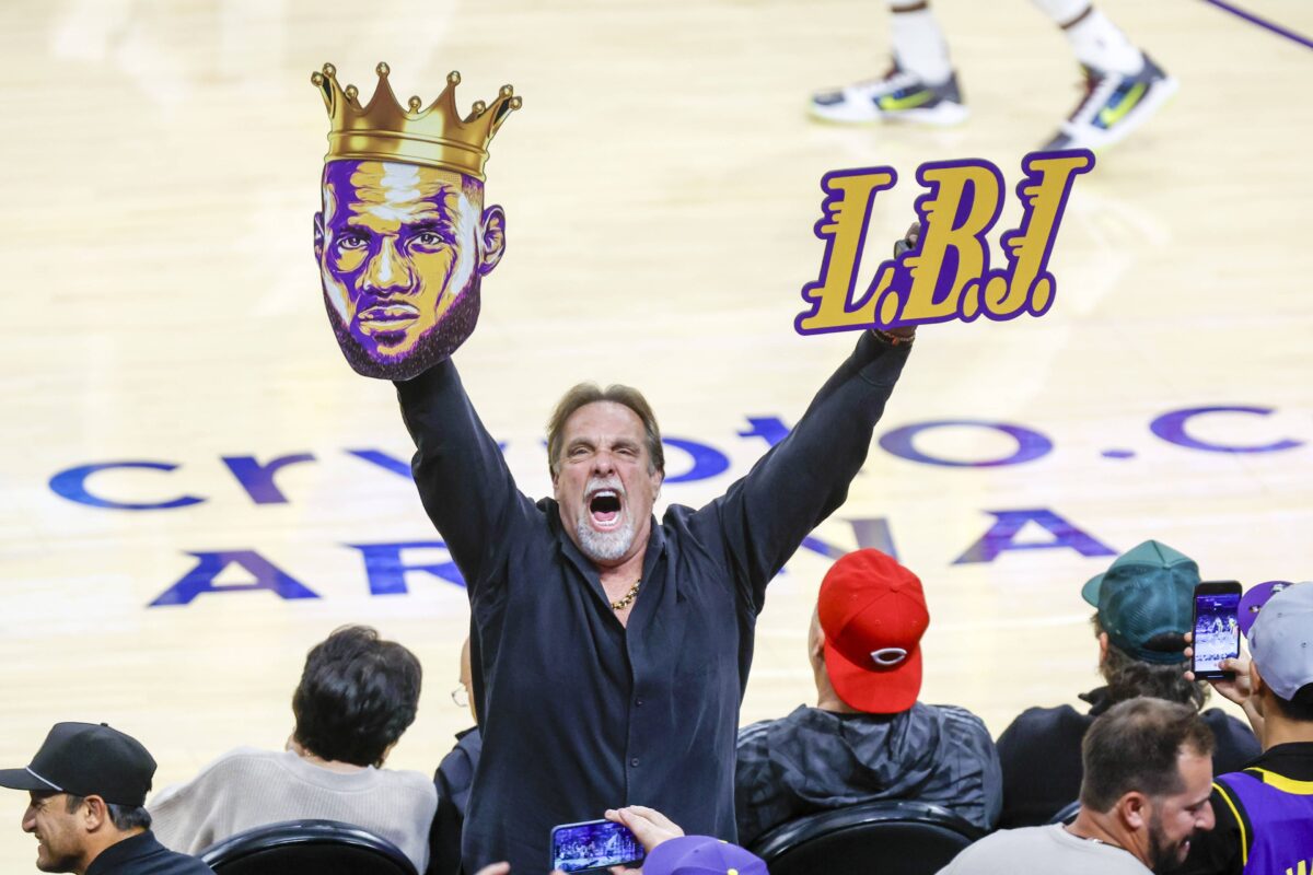 Το σχέδιο… επέκτασης του NBA: Ο ΛεΜπρόν στο Λας Βέγκας και η μεταφορά των Τίμπεργουλβς από τη Δύση στην Ανατολή (vids)