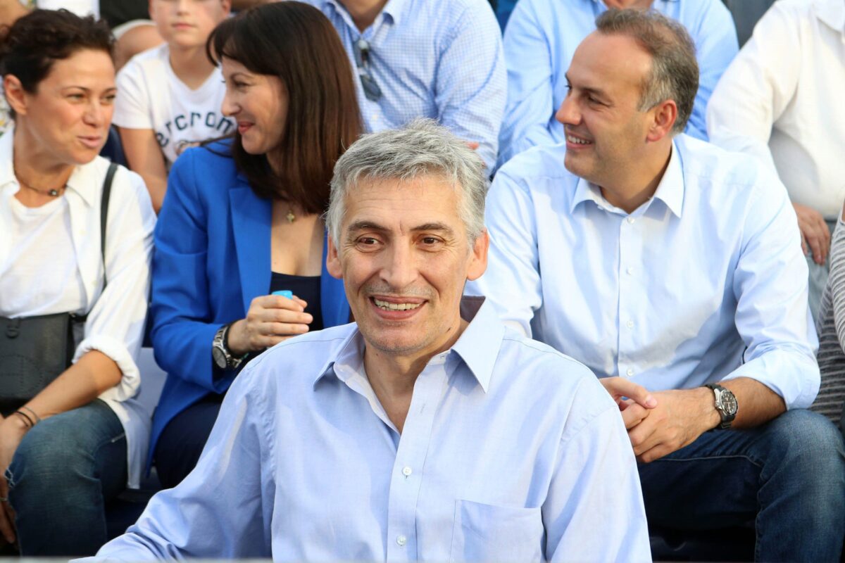 Ο Φασούλας και o συνδυασμός του ευχήθηκαν στην Εθνική: «Όλοι μαζί ενωμένοι, το Παρίσι είναι… κοντά!»