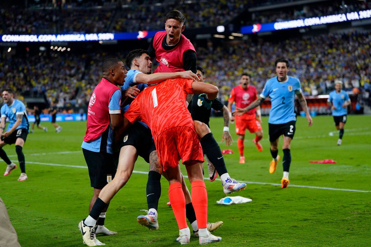 Στους «4» του Copa America η Ουρουγουάη κερδίζοντας στα πέναλτι τη Βραζιλία – «Πεντάστερη» πρόκριση και για την Κολομβία