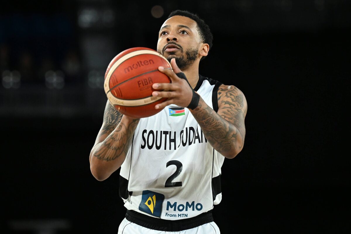 «Σειρήνες» στο Βελιγράδι: Ομάδες του NBA θέλουν να… κλέψουν τον Κάρλικ Τζόουνς από την Παρτίζαν (vid)