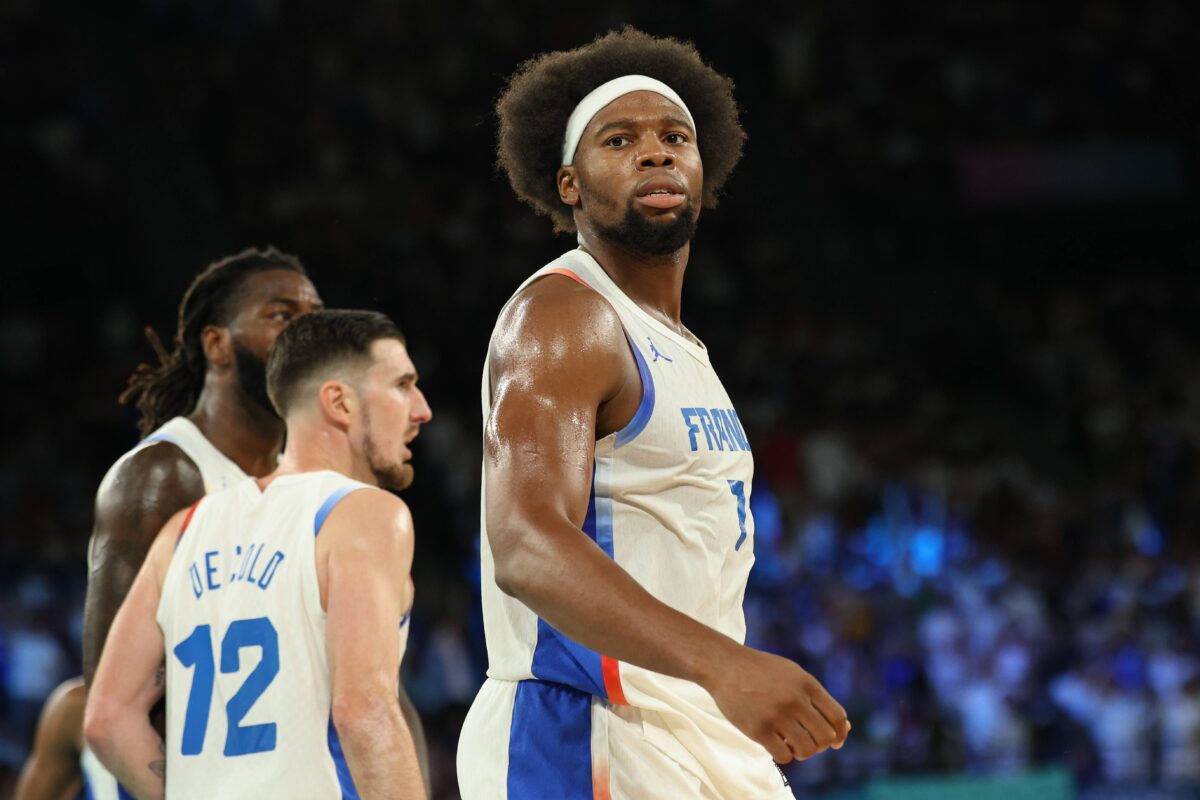 Επτά ομάδες του NBA σκέφτονται τον Γιαμπουσελέ – Το συμβόλαιό του με την Ρεάλ Μαδρίτης και οι επιλογές του