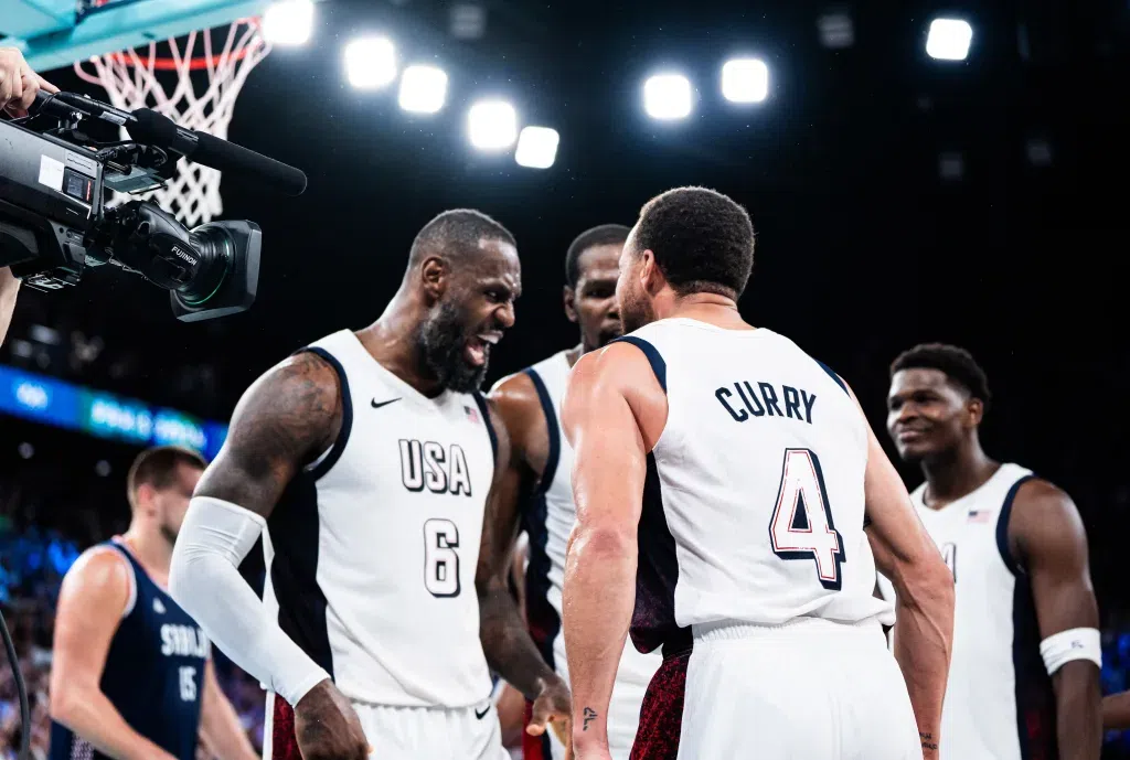 ΛεΜπρόν – Κάρι – Ντουράντ: Τα… γερόντια της Team USA τραγουδούν ακόμα