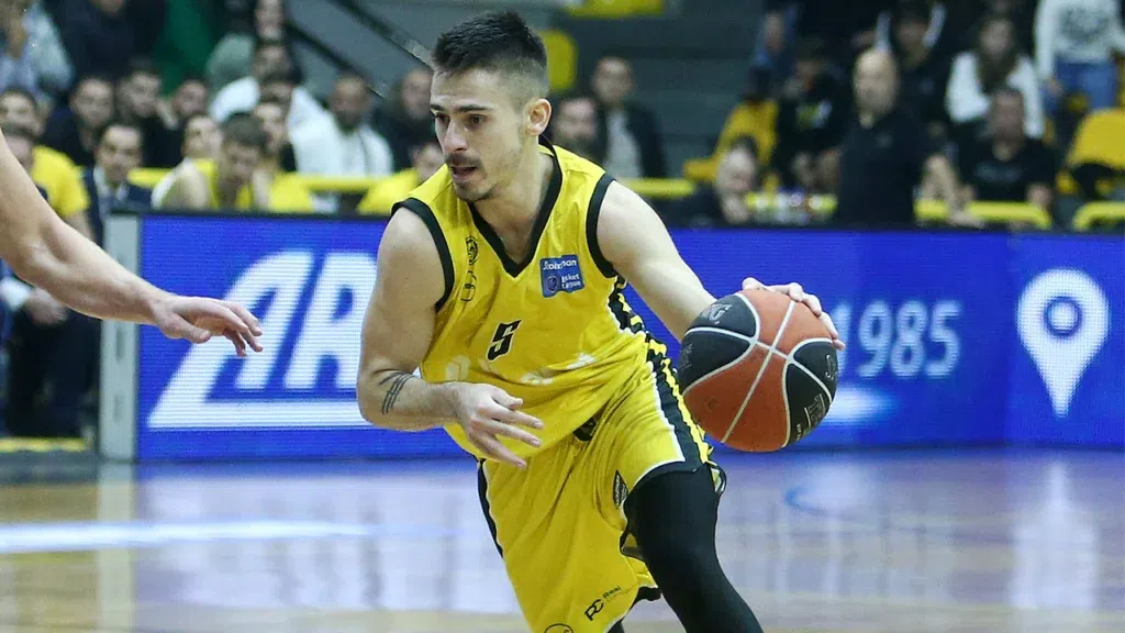 Κυκλοφόρησαν τα εισιτήρια διαρκείας για το Μαρούσι – Αρχηγός και πάλι ο Στασινός