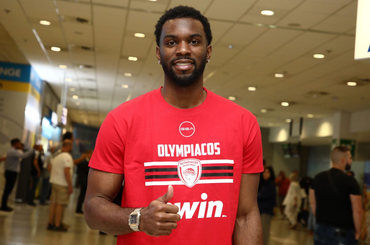 Στην Ελλάδα για τον Ολυμπιακό ο Κίναν Έβανς: «Να τους κάνω όλους περήφανους»