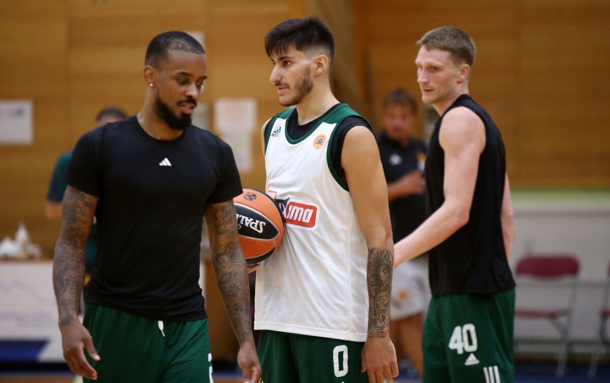 Με 9 διαθέσιμους παίκτες ο Παναθηναϊκός κόντρα στη Τσεντεβίτα – Στην Αθήνα ενσωματώνεται ο Ναν