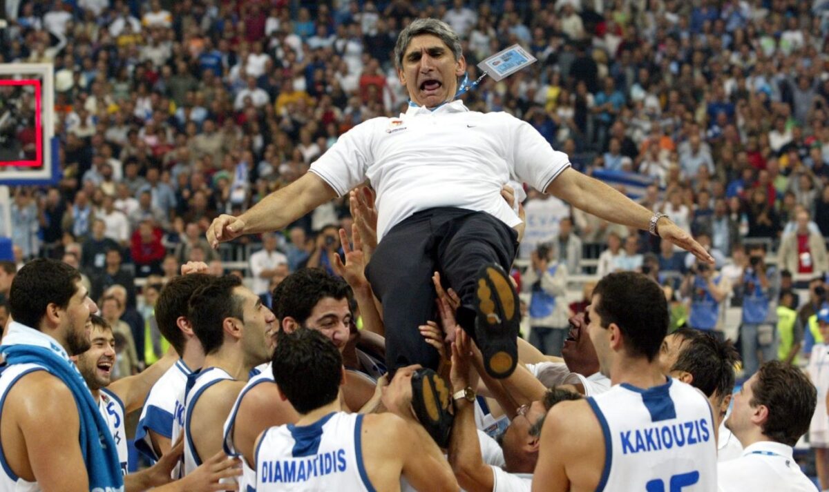 Σαν σήμερα το 2005: Όταν η Εθνική χόρεψε… συρτάκι στο Βελιγράδι