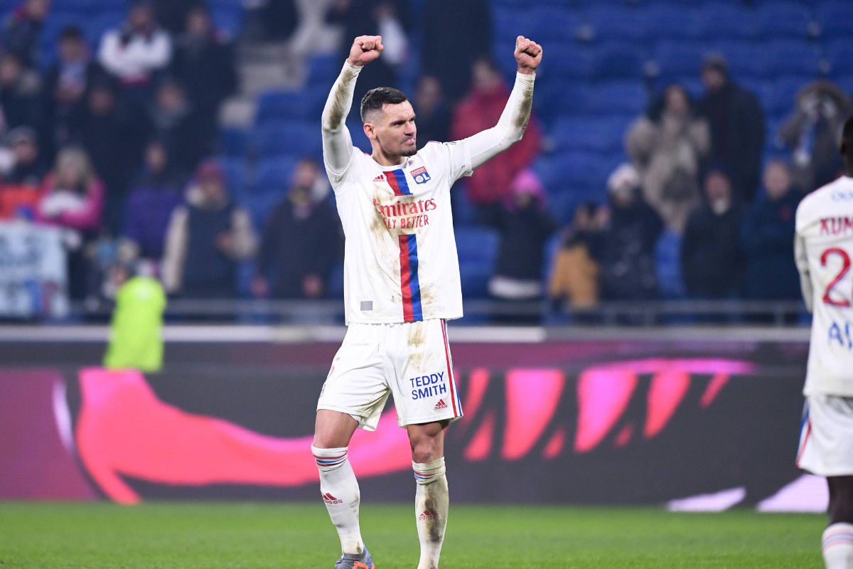 Ντέγιαν Λόβρεν: Ο αμυντικός που έφυγε από τη Βοσνία για να σωθεί από τον πόλεμο και να γίνει… δίδυμο με τον Φαν Ντάικ