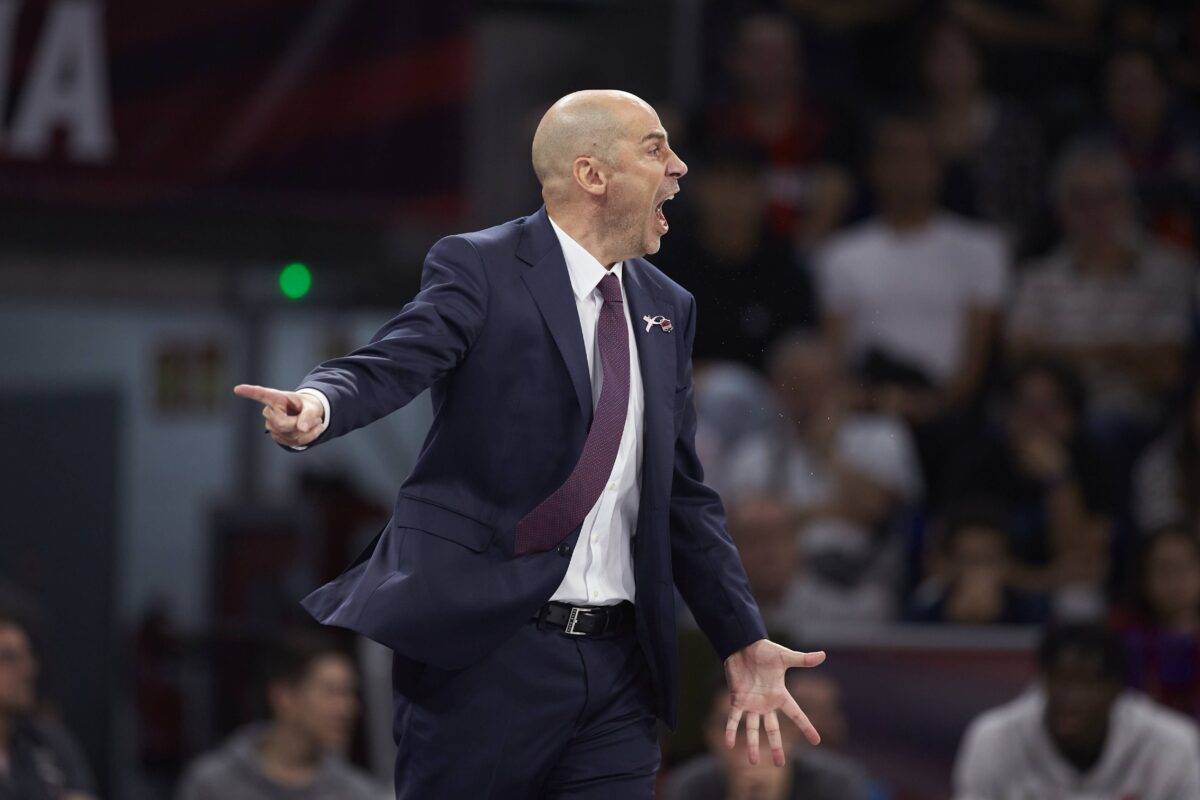 Φωνές του Ζοάν Πεναρόγια στους παίκτες του