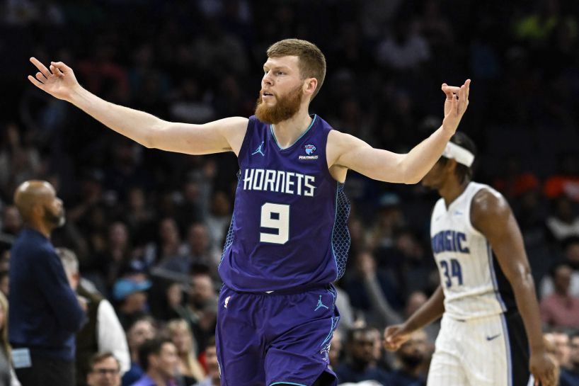 Ο Ντέιβις Μπέρτανς βάζει ψηλά τον πήχη για την ομάδα του Ντουμπάι