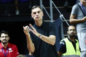 Ο προπονητής του Ολυμπιακού, Γιώργος Μπαρτζώκας