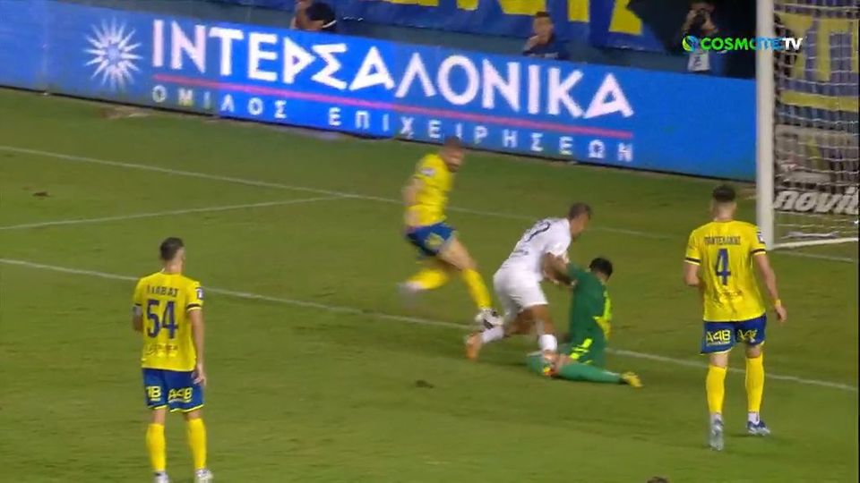 Η ΑΕΚ φώναξε για πέναλτι στο ματς με τον Παναιτωλικό