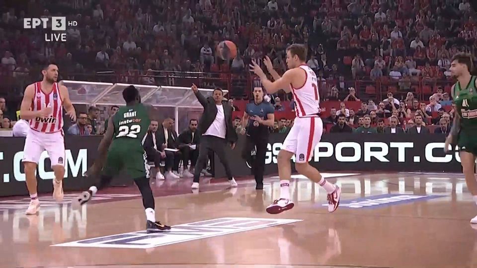 Το… ένα-δύο μεταξύ Βεζένκοφ-Παπανικολάου και το τρίποντο του Φουρνιέ