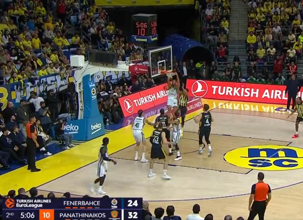 Την πλήγωσαν οι… πρώην της: Το μαγικό alley-oop μεταξύ Σλούκα και Γιουρτσεβέν (vid)