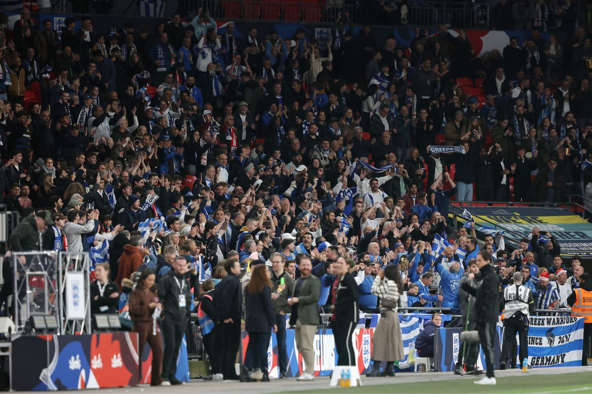 Οι φίλοι της Εθνικής στο Γουέμπλεϊ