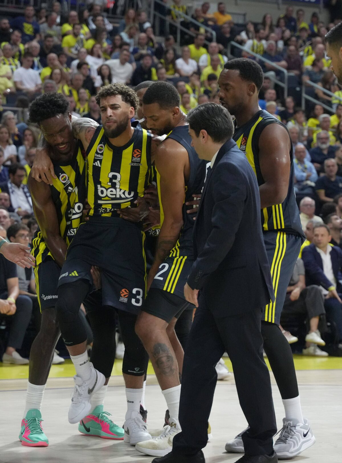 Το μήνυμα του Ουίλμπεκιν μετά τον τραυματισμό του: «Σας ευχαριστώ όλους, θα επιστρέψω πιο δυνατός»