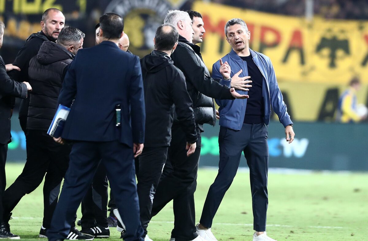 Όσα έγραψαν παρατηρητής και αστυνομία για το επεισόδιο Λουτσέσκου – Λαμέλα: «Του πέταξε χάνζαπλαστ και εκείνος τον έφτυσε»