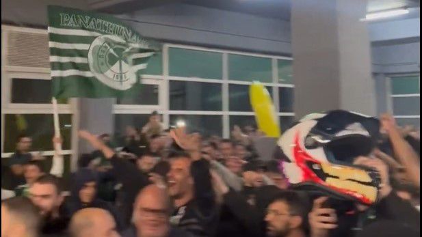 Η αποθεωτική υποδοχή του Παναθηναϊκού μετά τη νίκη στο ΣΕΦ – 1.000 φίλοι των «πρασίνων» στο ΟΑΚΑ