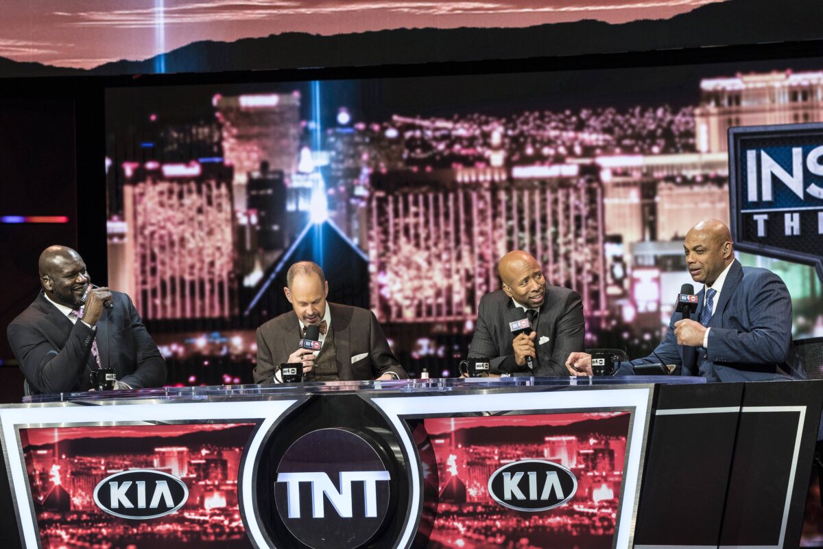 Το NBA και η Warner Bros τα… βρήκαν πριν τη δίκη: Το show του Σακίλ με τον Μπάρκλεϊ παραμένει στα τηλεοπτικά studio