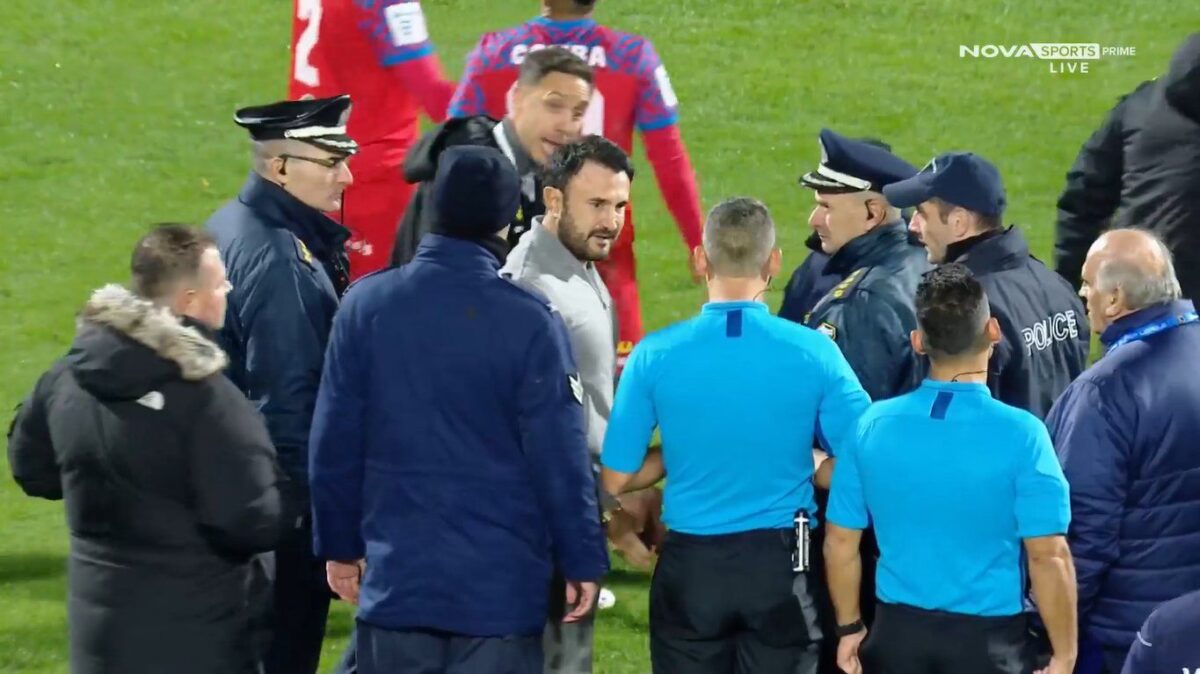 O Θόδωρος Καρυπίδης έξαλλος με τον Τσαγκαράκη στο Άρης - Βόλος