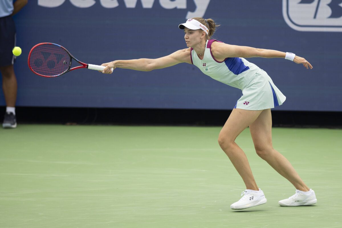 Με τον Ιβανίσεβιτς στο πλευρό της η Ριμπάκινα