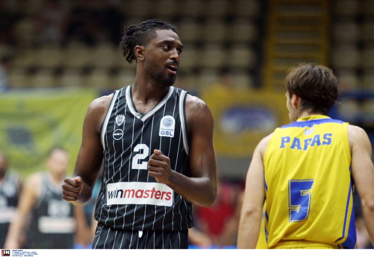 Πρόβλημα με τον Σέντρικ Χέντερσον για τον ΠΑΟΚ