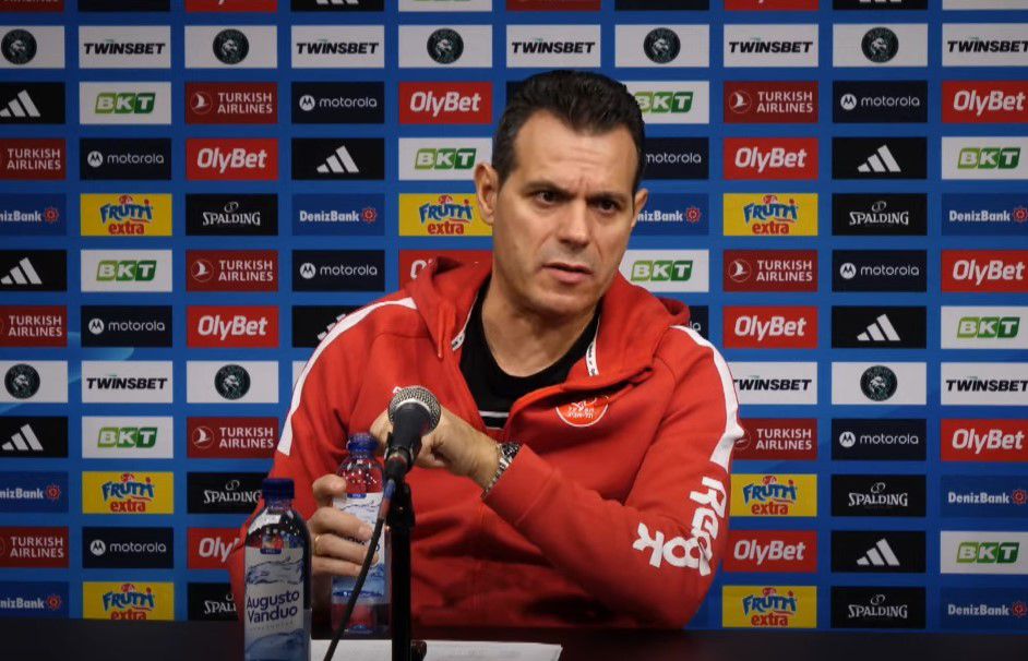 Έξαλλος ο Ιτούδης με ερώτηση δημοσιογράφου για τον καιρό που εργάστηκε στην εμπόλεμη Ρωσία: «Είσαι σοβαρός τώρα;»