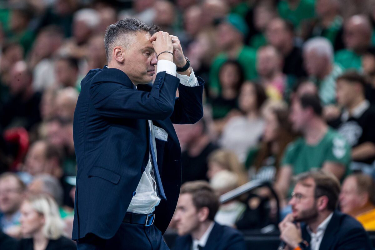 Χάρτενσταϊν: «Ο Γιασικεβίτσιους είχε σπάσει μερικές τηλεοράσεις από τα νεύρα του»