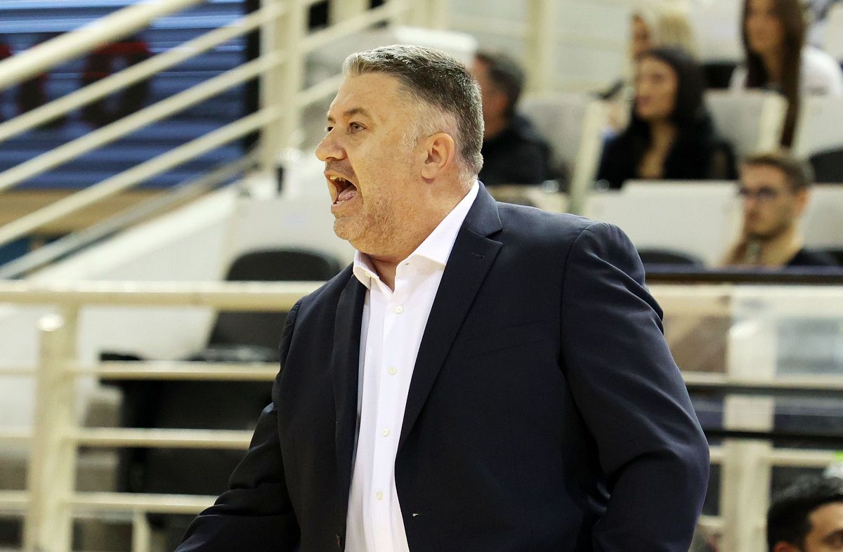 Ο Μάκης Γιατράς θα αντικαταστήσει τον Γιώργο Σιγάλα
