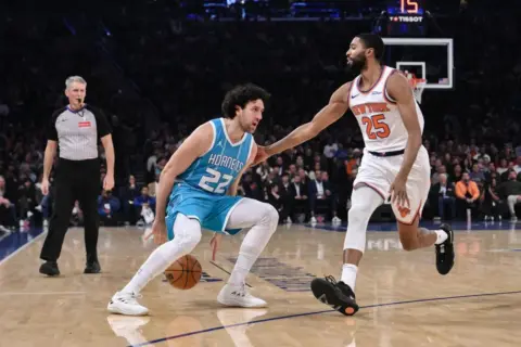 Ιστορικό triple double για τον Γιόκιτς, ήττα για τους Νάγκετς – Ρεκόρ σεζόν για τον Μίτσιτς, ήττα για τους Χόρνετς (vids)