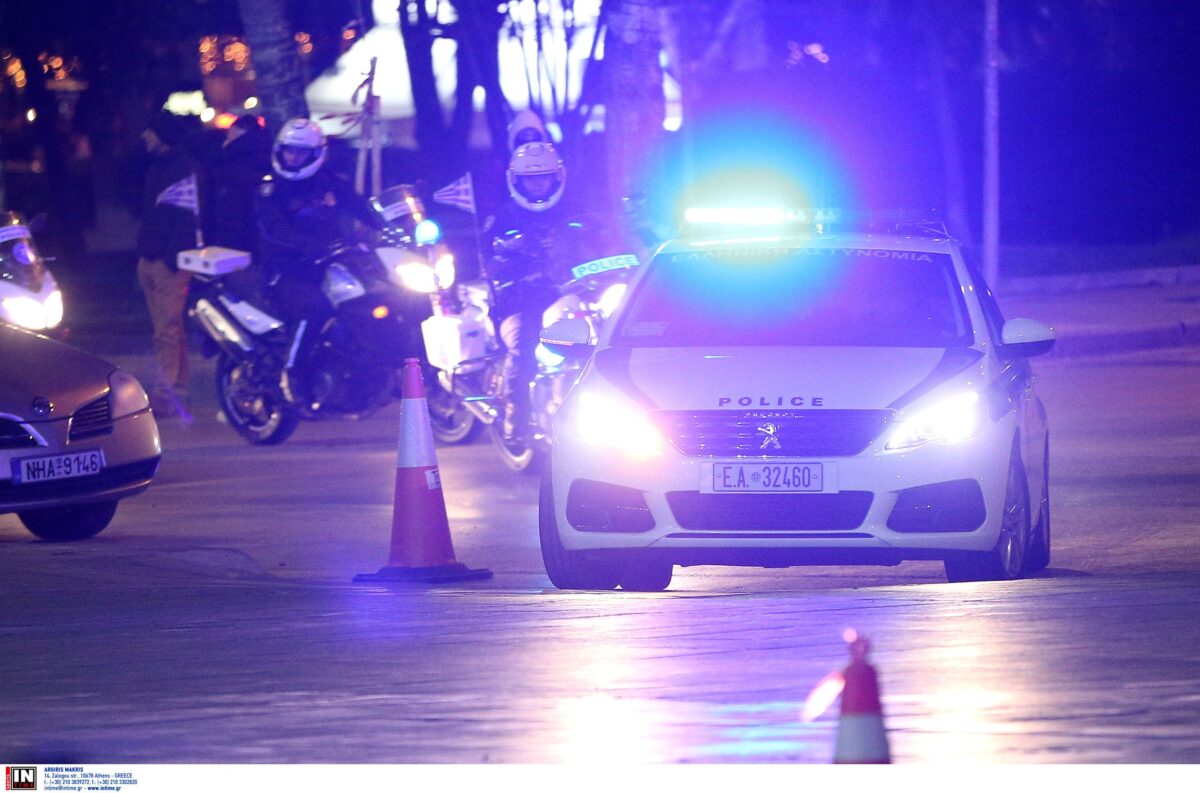 Πέντε συλλήψεις σε Λαμία και Λιβαδειά για ναρκωτικά, καπνογόνα και κρυμμένο σουγιά σε κάλτσα!