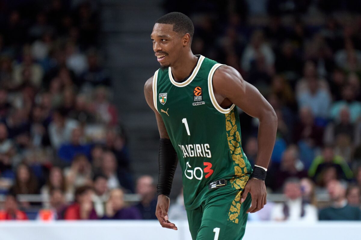 Αντρέα Τρινκιέρι: «Ο Ουόκερ πρέπει να μάθει να παίζει 40 λεπτά, η προσαρμογή του βρίσκεται ακόμα στο 50%»