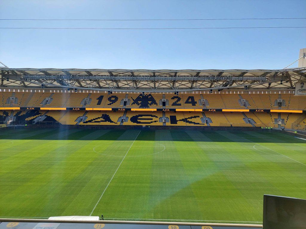 Με δυο αγωνιστικές κεκλεισμένων των θυρών, τιμωρήθηκε η ΑΕΚ από την ΔΕΑΒ