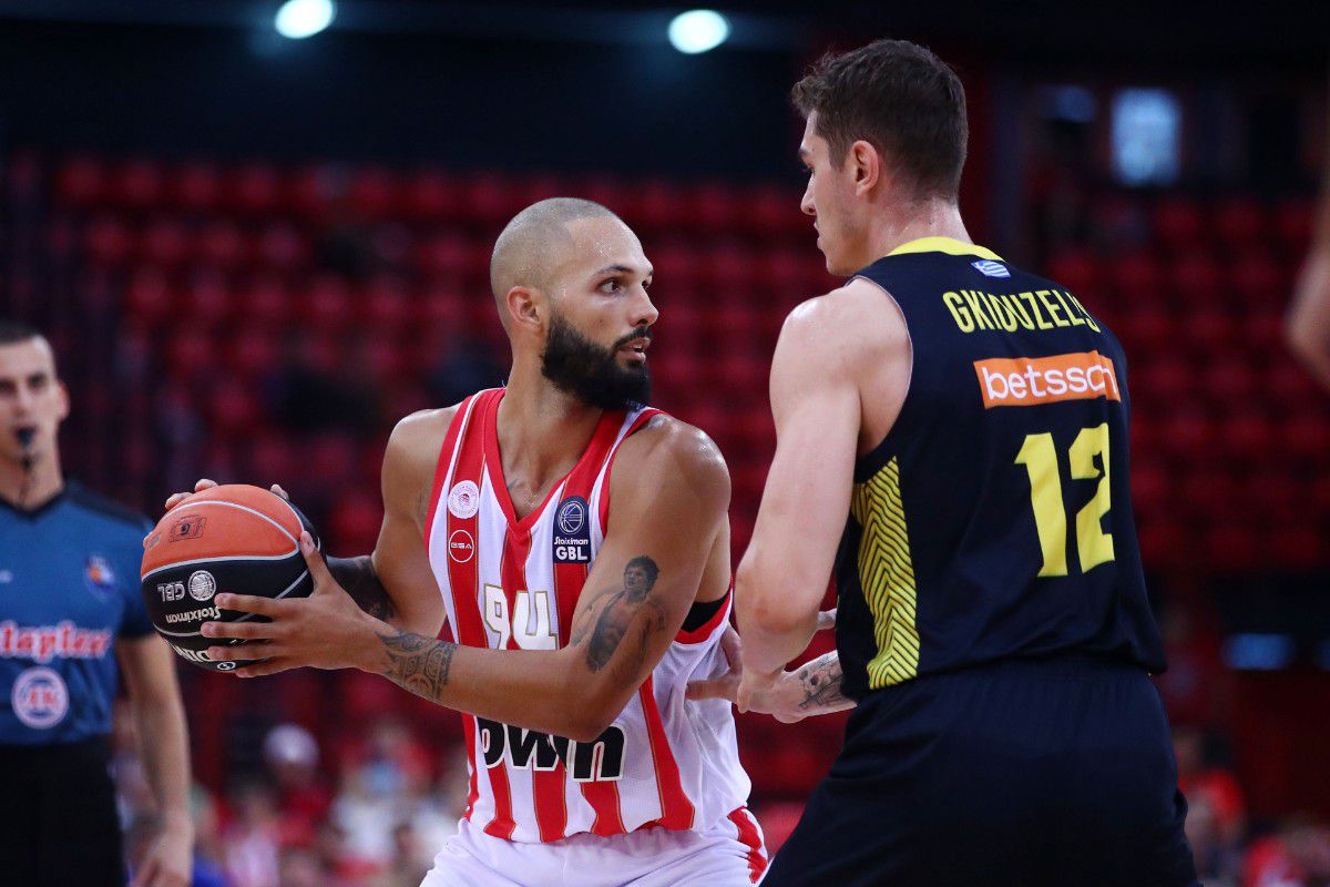 Φάση από το Ολυμπιακός - Άρης