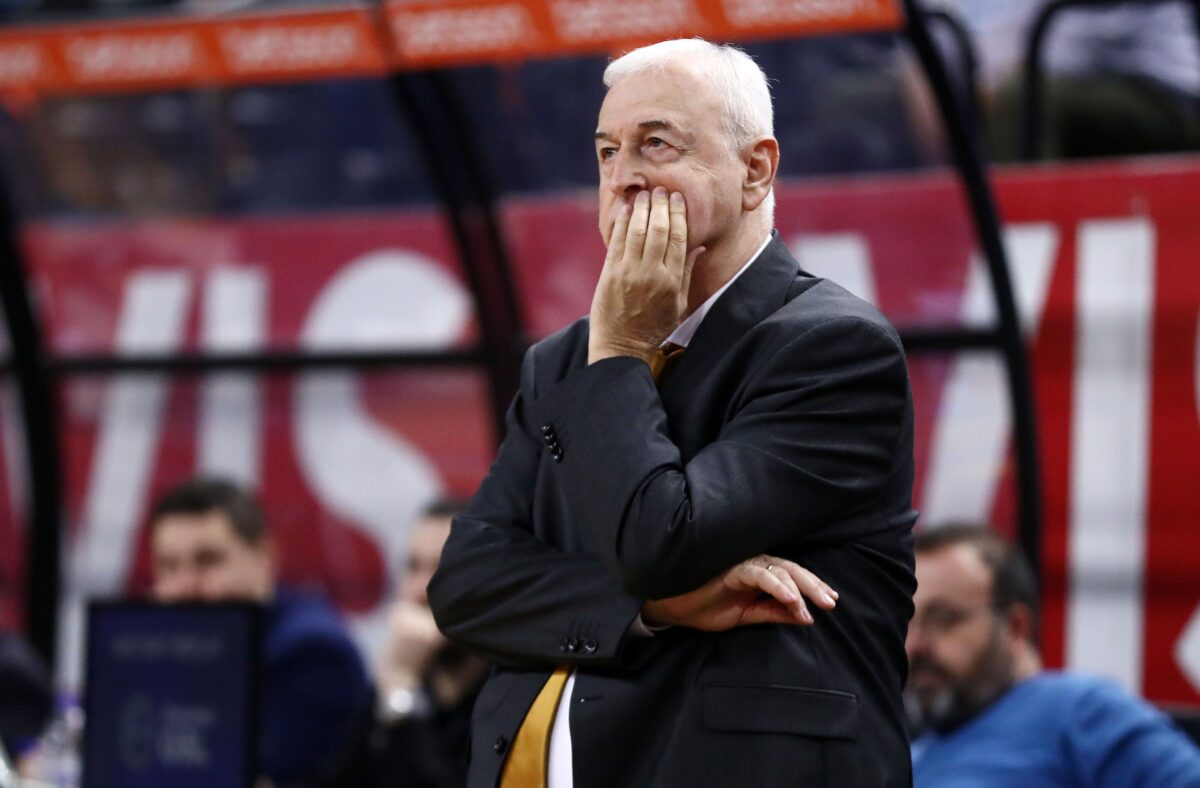 Η ΑΕΚ παραμένει… alert για μεταγραφή, αλλά η αγορά της βάζει «τρικλοποδιές»