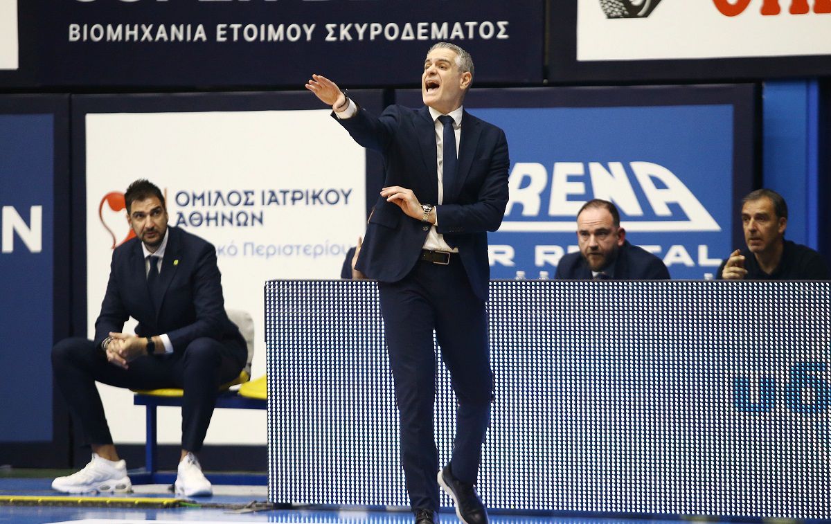 Ο Γιάννης Καστρίτης αποχαιρέτησε τους παίκτες του Άρη και τους συνεργάτες του