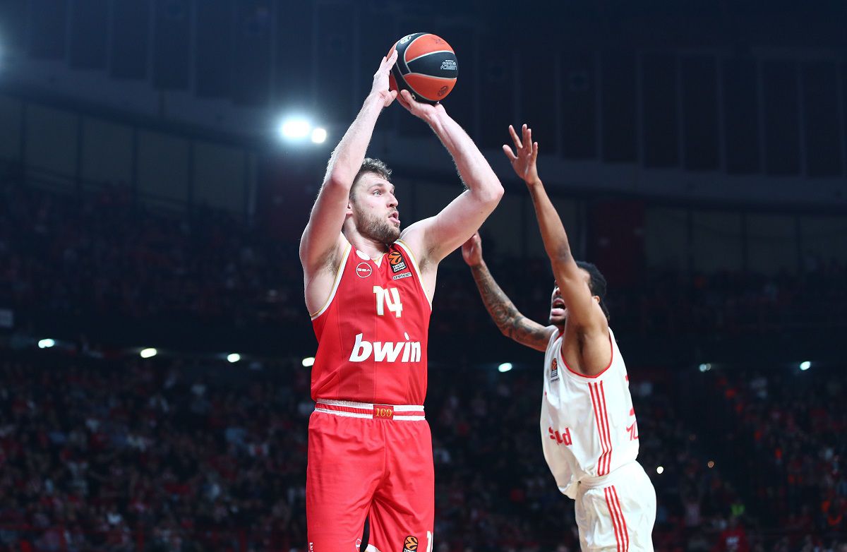 Ο Σάσα Βεζένκοφ ήταν απολαυστικός κόντρα στην Μπάγερν κάνοντας νέος ρεκόρ παραγωγικότητας με τους 45 πόντους