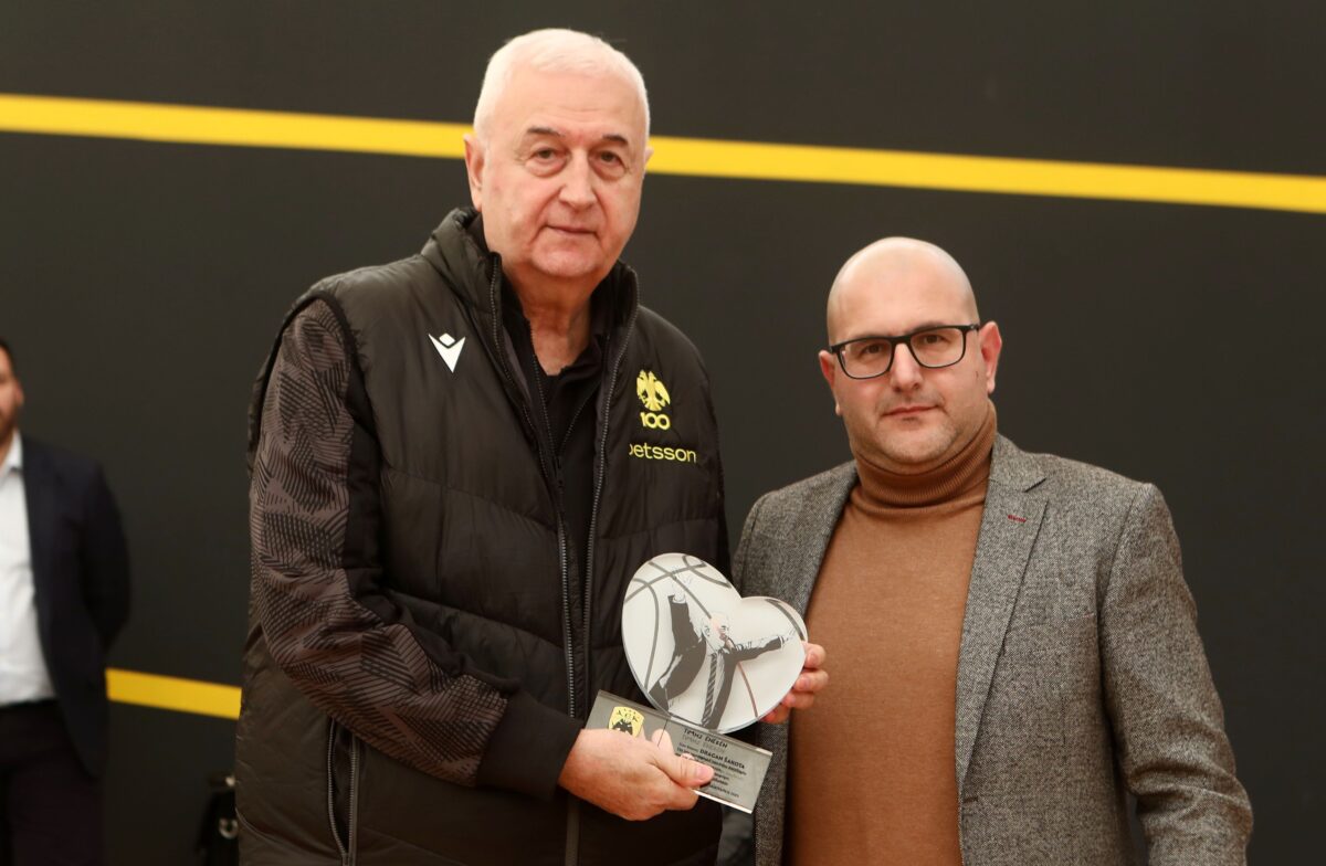 Η Ακαδημία της ΑΕΚ τίμησε τον Σάκοτα – Σύσσωμη η Ένωση στην εκδήλωση (pics)