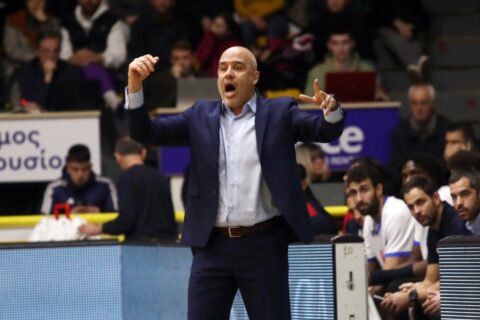 Ο προπονητής του Πανιωνίου, Άρης Λυκογιάννης