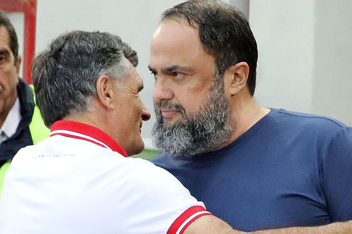 Σύσκεψη στον Ολυμπιακό και… φουλ για τρεις παίκτες!
