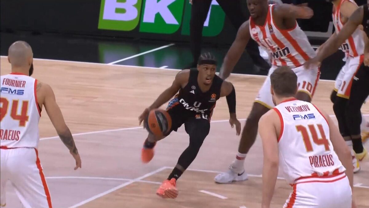 Τα Top 10 Plays του Ολυμπιακού στο εκτός έδρας 2/2 κόντρα σε Παρί και Μπαρτσελόνα στη διαβολοβδομάδα