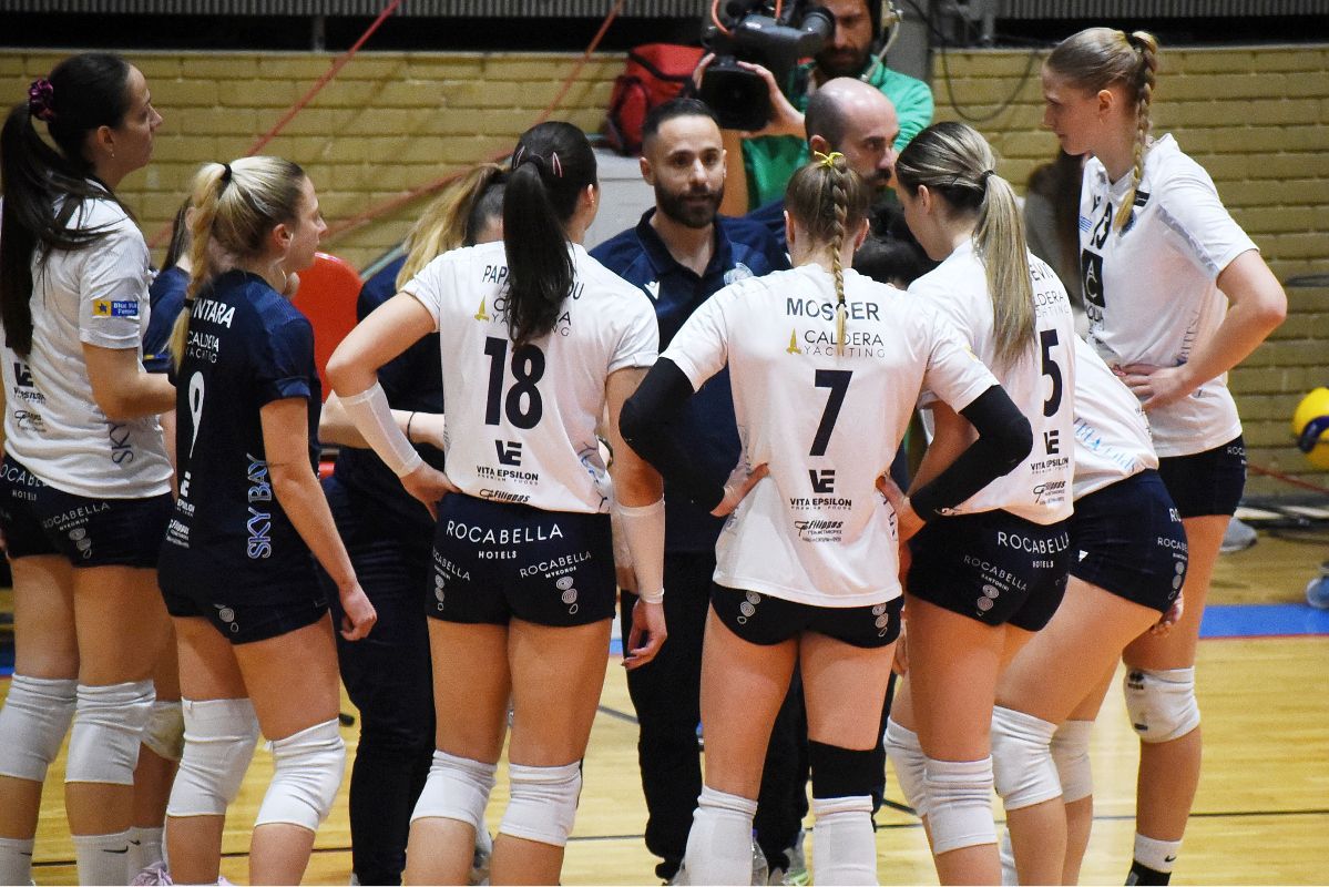 Στο κλειστό του Ρέντη το ΑΟ Θήρας – Άρης