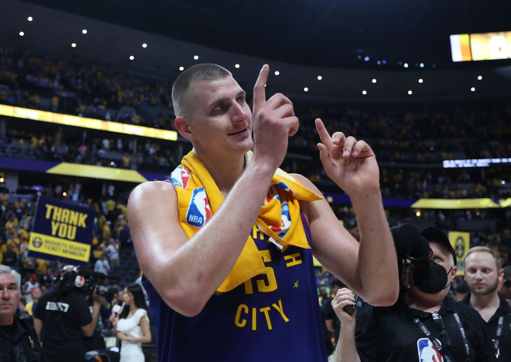 Το triple double του Γιόκιτς και οι περισσότερες ασίστ απο χέρια σέντερ στην ιστορία (vid)