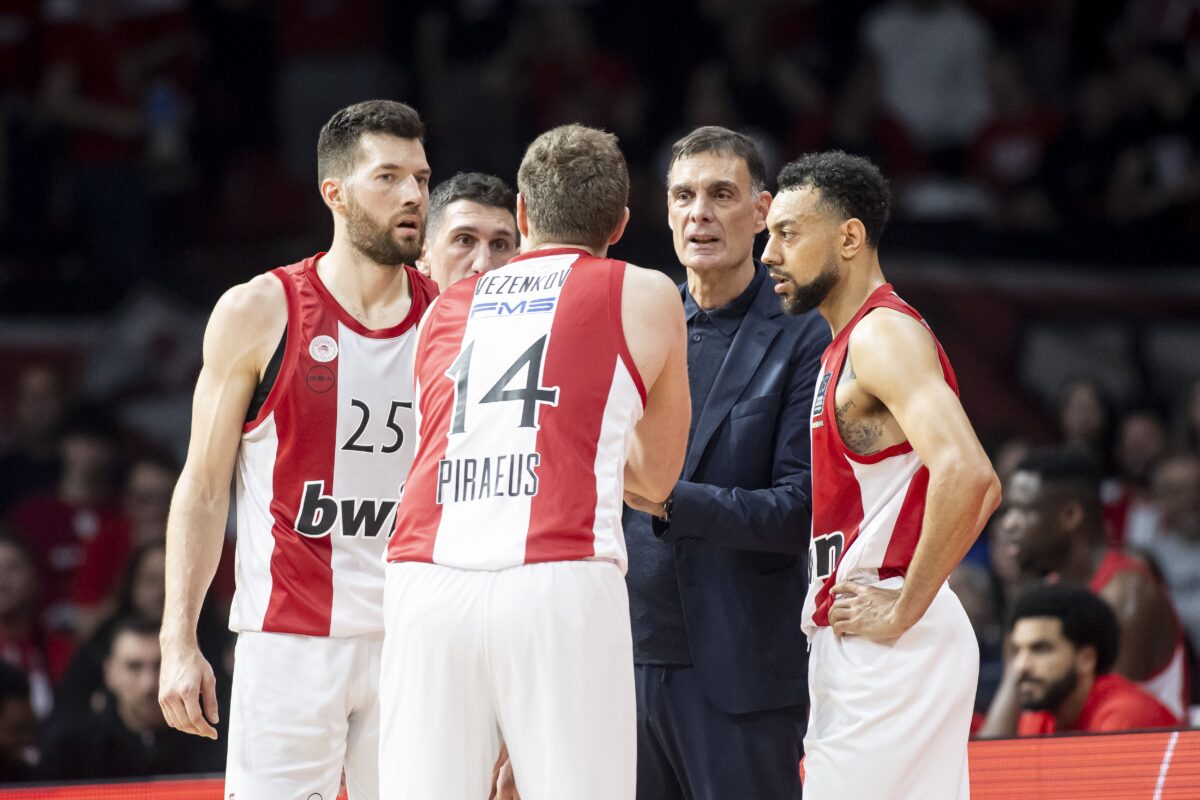 Ο Ολυμπιακός έχει 25 ημέρες για να «φτιάξει» το μυαλό του!