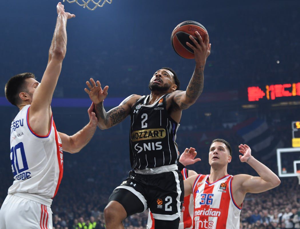 Αυτό θα συμβεί στην EuroLeague αν δημιουργηθεί ισοβαθμία τριών ή περισσότερων ομάδων: Τι ευνοεί τον Ερυθρό και τι την Παρτίζαν